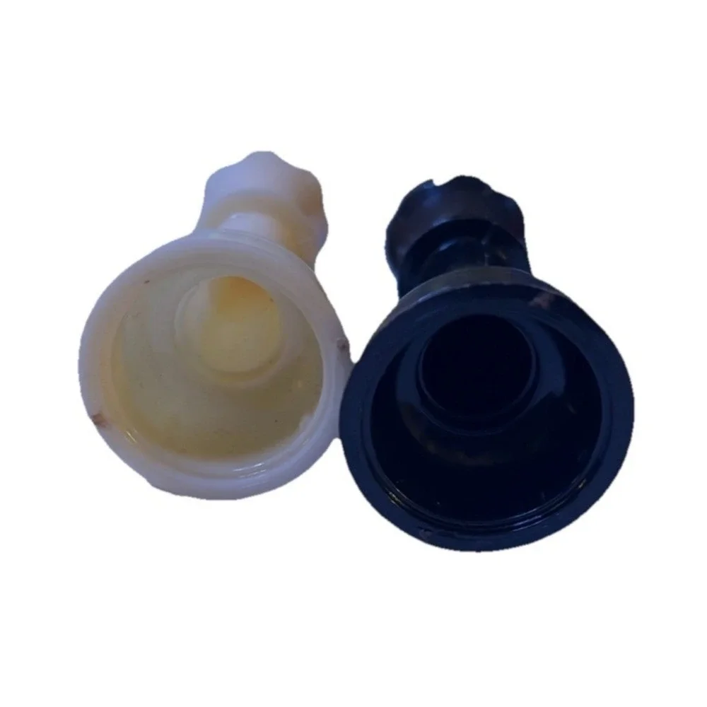 Vintage Chess Pieces Plastic - White and‎ Black